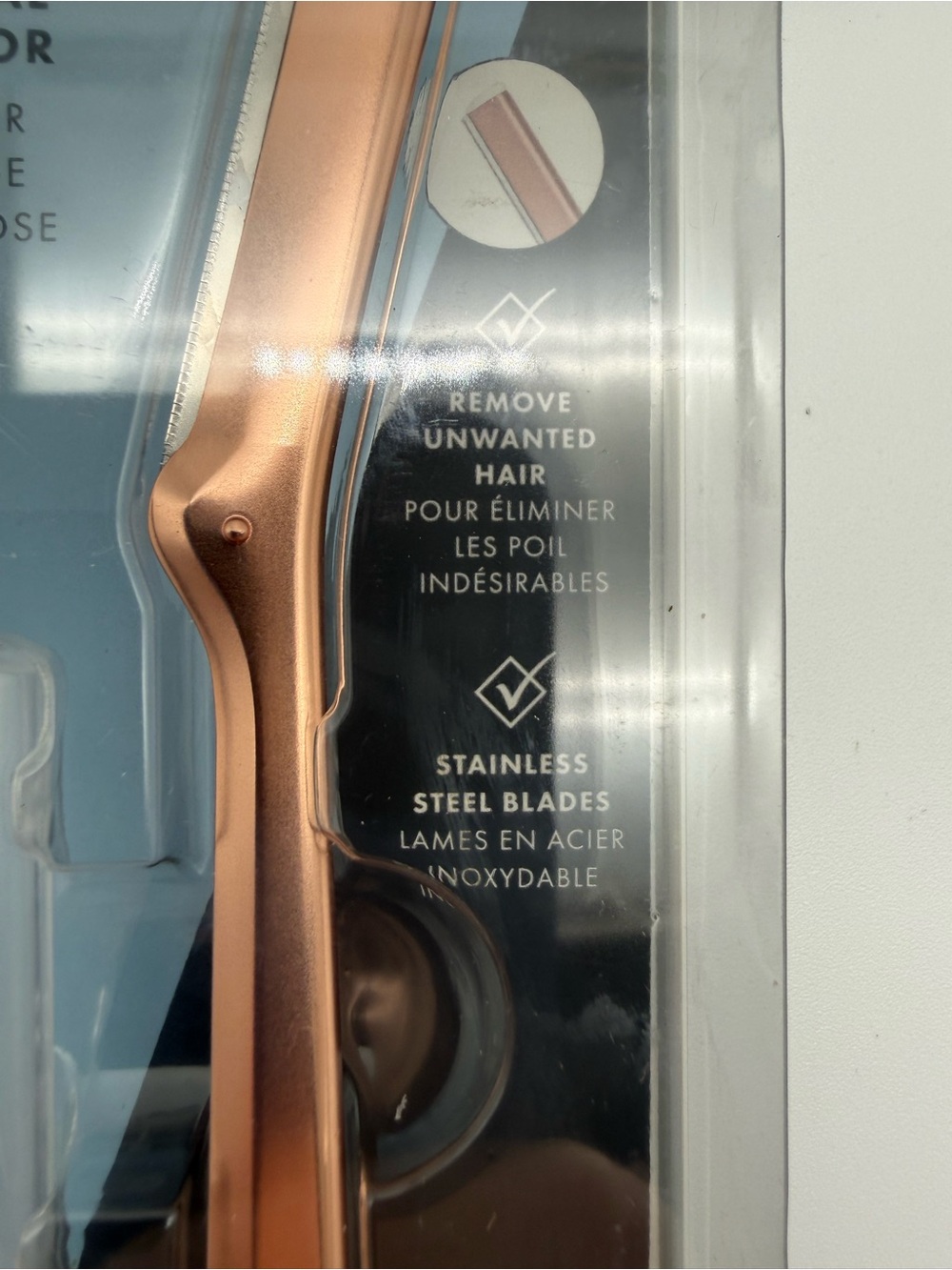 Tweezerman Rose Gold Facial Razor – Precision Skin Tool - Picture 3 of 5